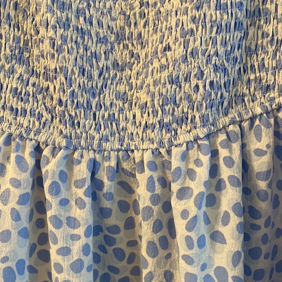 Light Blue Spotted smocked puff sleeve maternity dress, medium - Picture 3 of 4